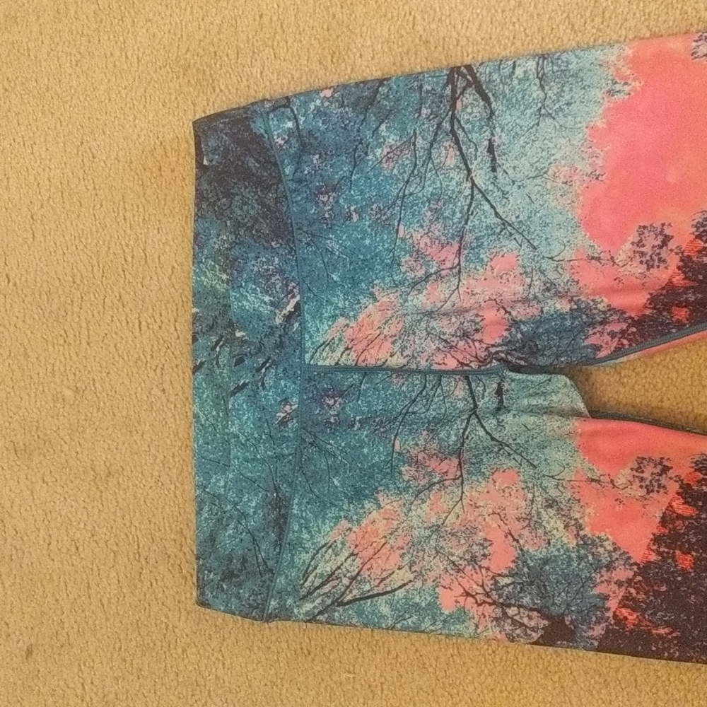 Colorful Reebok leggings size medium. - Picture 2 of 6
